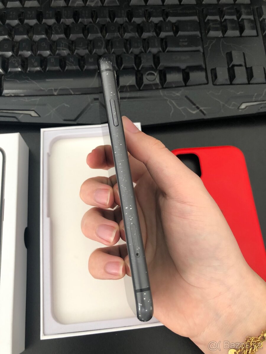 iPhone 11 , 128gb - 9