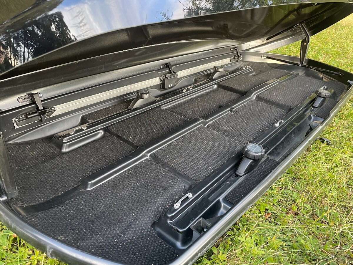 STŘEŠNÍ BOX THULE DYNAMIC L 900 BLACK NOSIČ PŘÍČNÍKY - 9