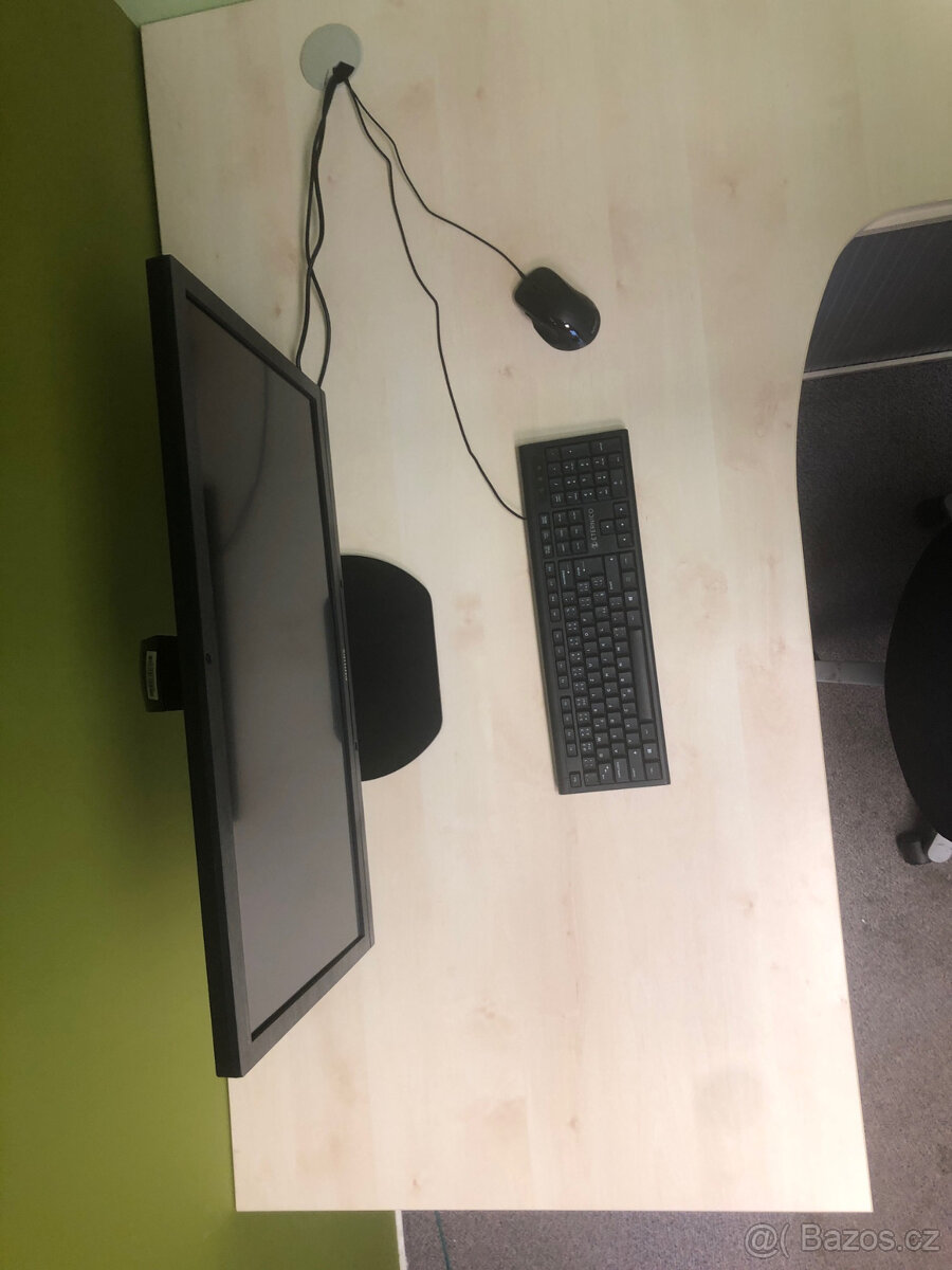 3x kancelářské pracoviště - 9