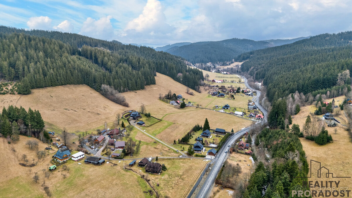 Prodej stavebního pozemku Velké Karlovice - 9