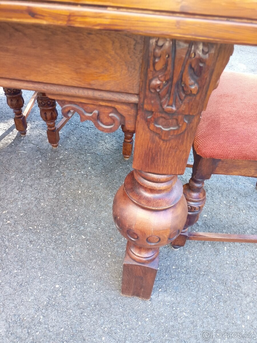 Prodám krásnou antik jídelní sestavu-stůl rozkládací+6 x žid - 9