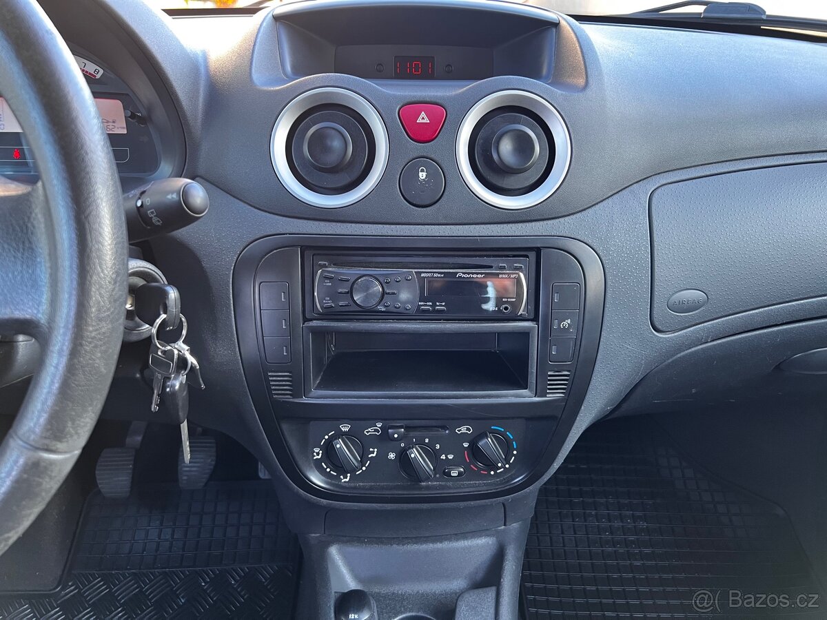 Citroën C3 1.1i ČR STK do 2027 - 9