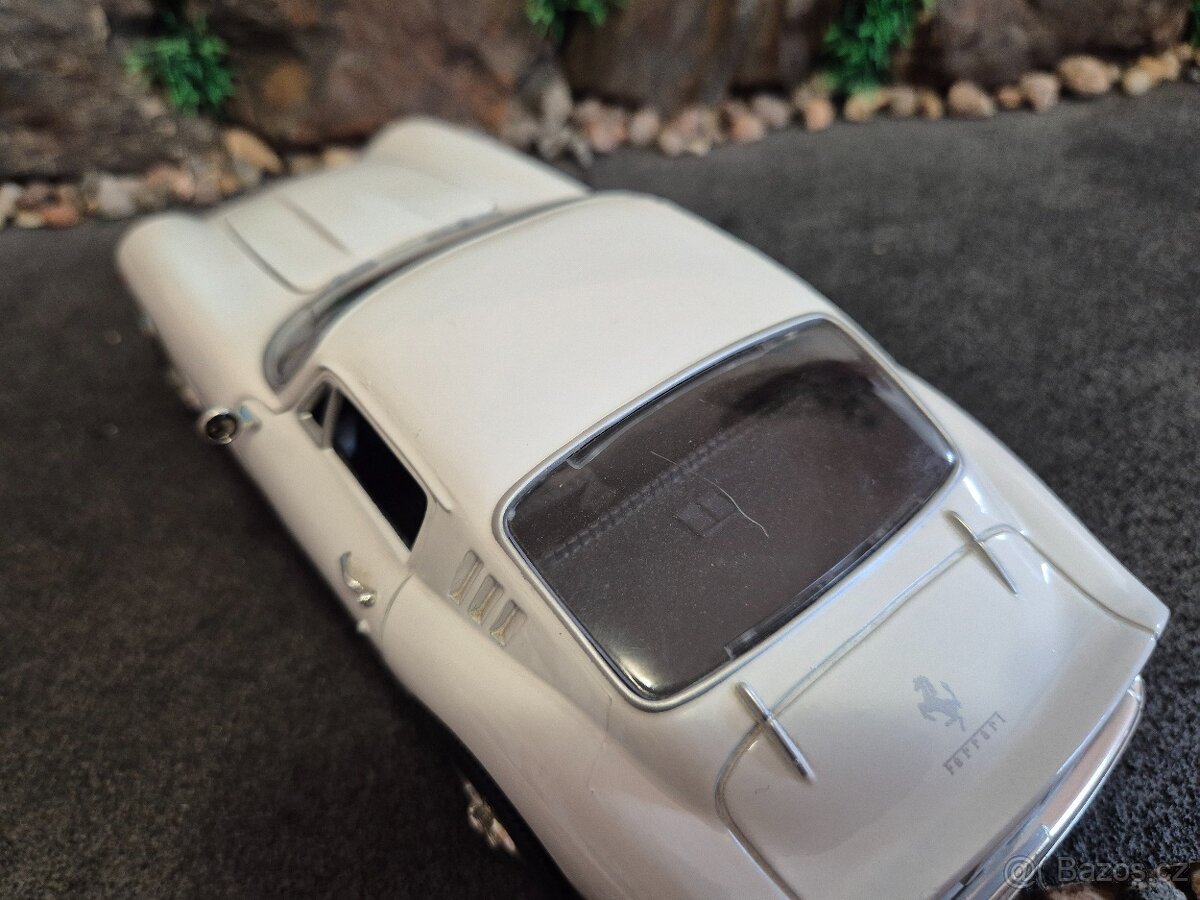 Prodám model 1:18 Ferrari 275GTB - 9