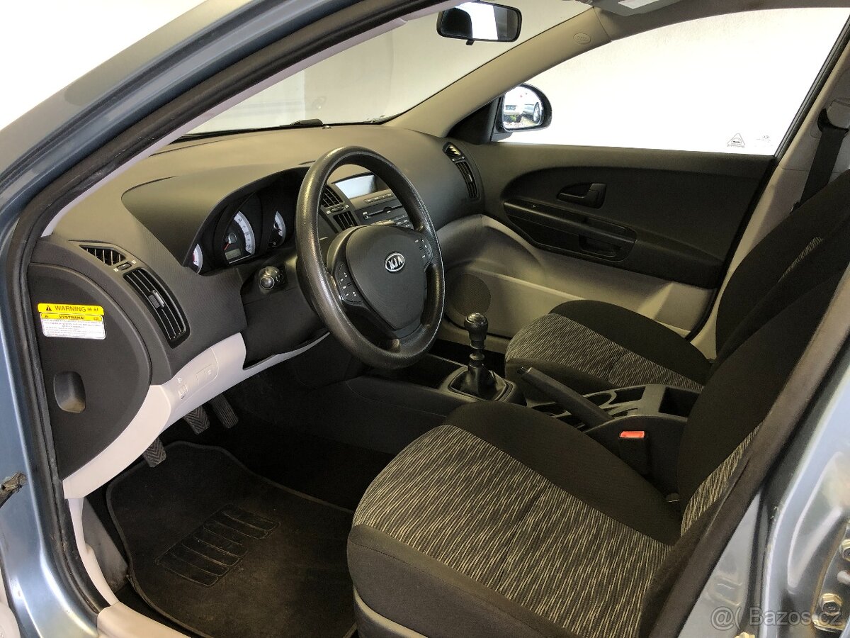 KIA CEED 1.4 16V - 9