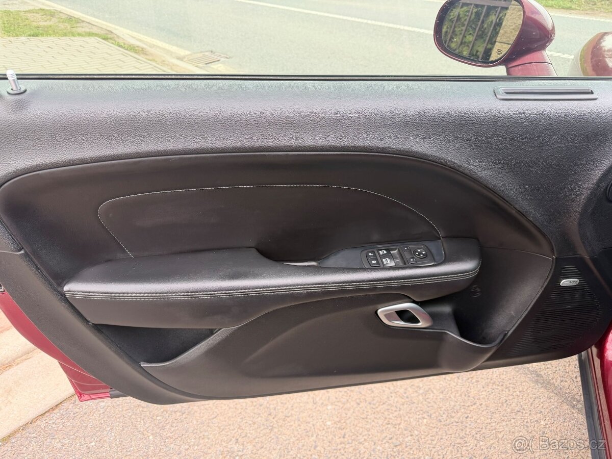 Dodge Challenger 3,6 GT PLUS AWD 2019 DPH - 9