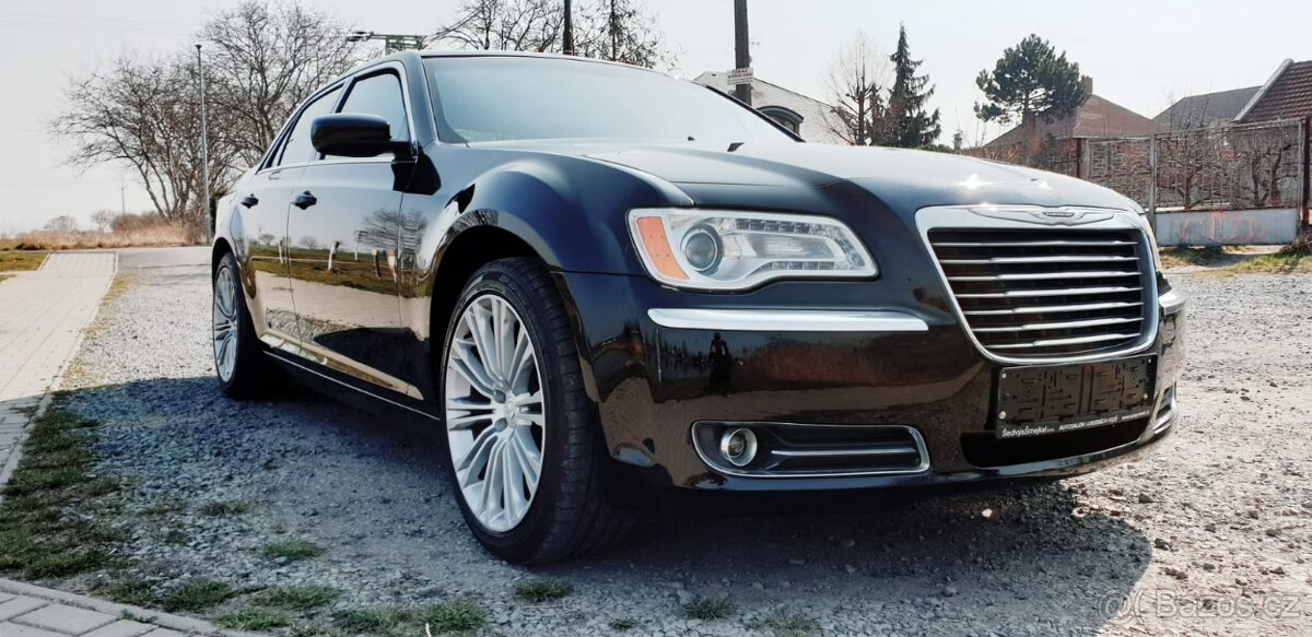 Chrysler 300C krásný 3.6 V6 VVTi 2014, v ČR, super kára - 9