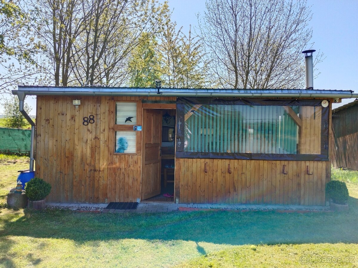 Prodej KARAVANU s Dřevěnou přístavbou . - 9