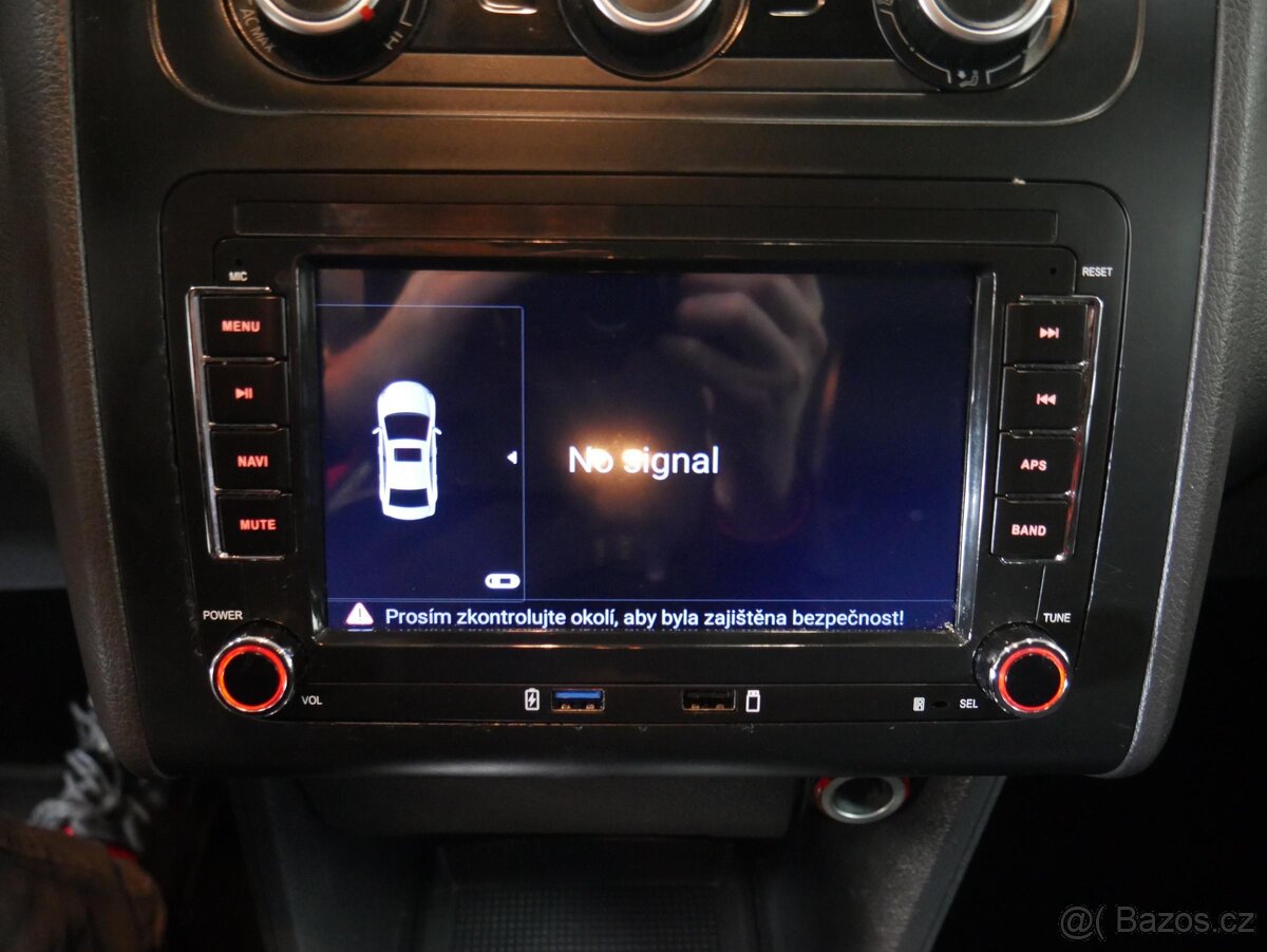 Volkswagen Touran 1.6 TDi , 77 kW nafta, 2012 - 9