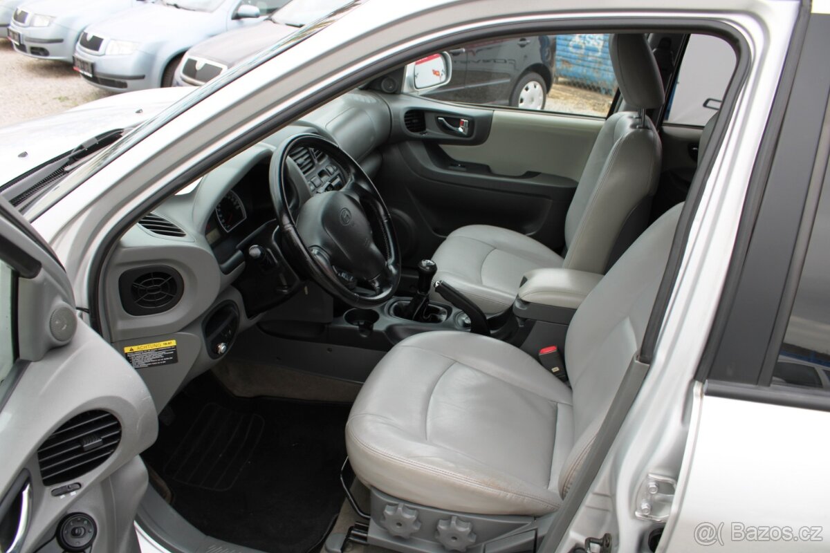 Hyundai Santa Fe 2.4i KLIMA TEMPOMAT EL.OKNA - 9