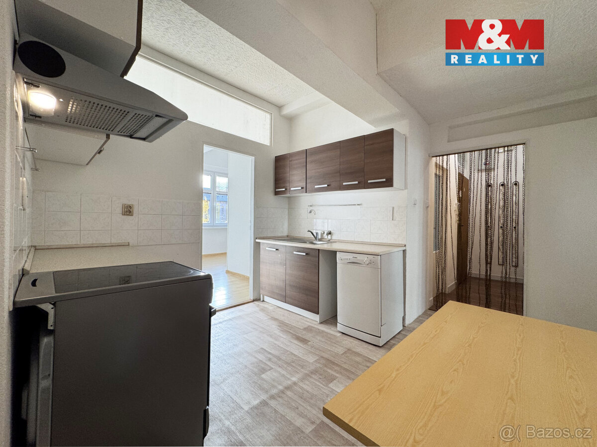 Prodej bytu 2+1, 77 m², Karlovy Vary, ul. Sokolovská - 9