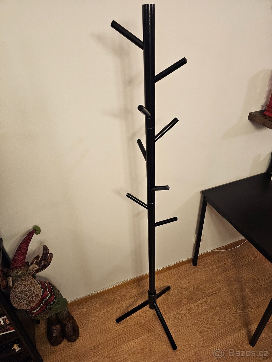 NOVÝ DREVENY ROSTOUCÍ STOJANOVÝ VĚŠÁK - 9