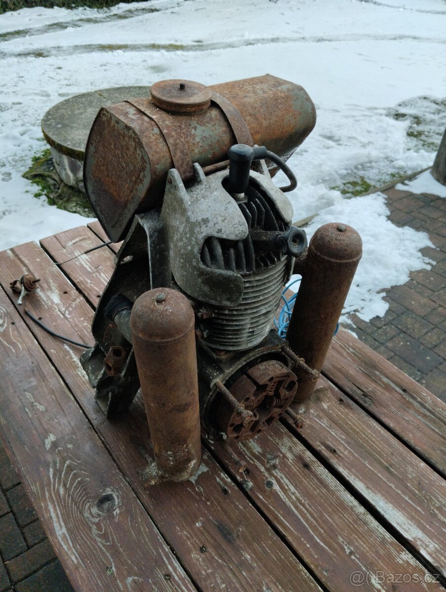 Vojenská dvoumužná pila - 9