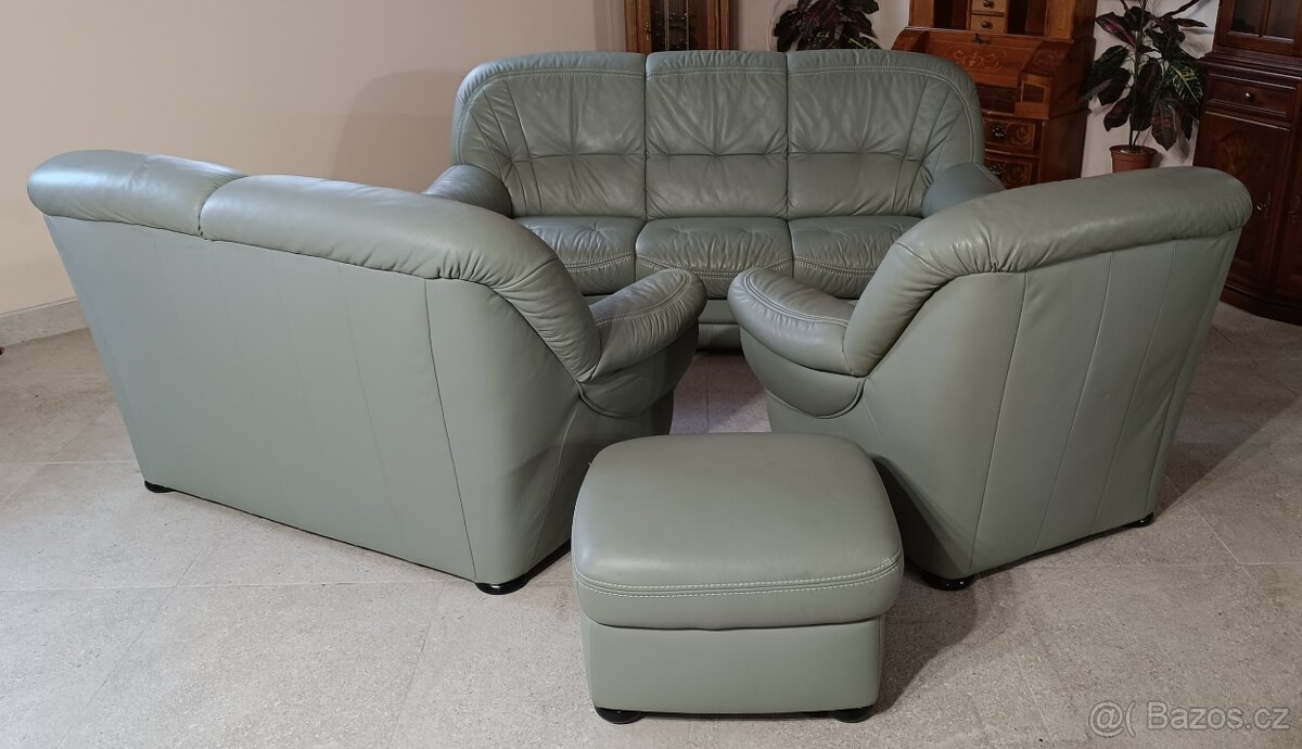 Kožená, sedací souprava 3+2+1+taburet. - 9