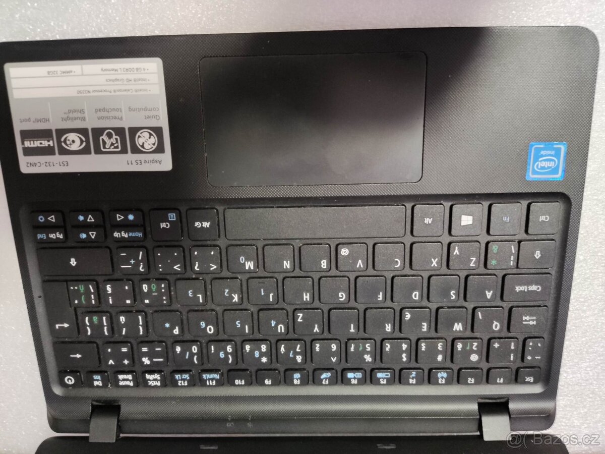 Acer Aspire 11,6" , 4gb ram , 32 gb uložiště, win 10 - 9