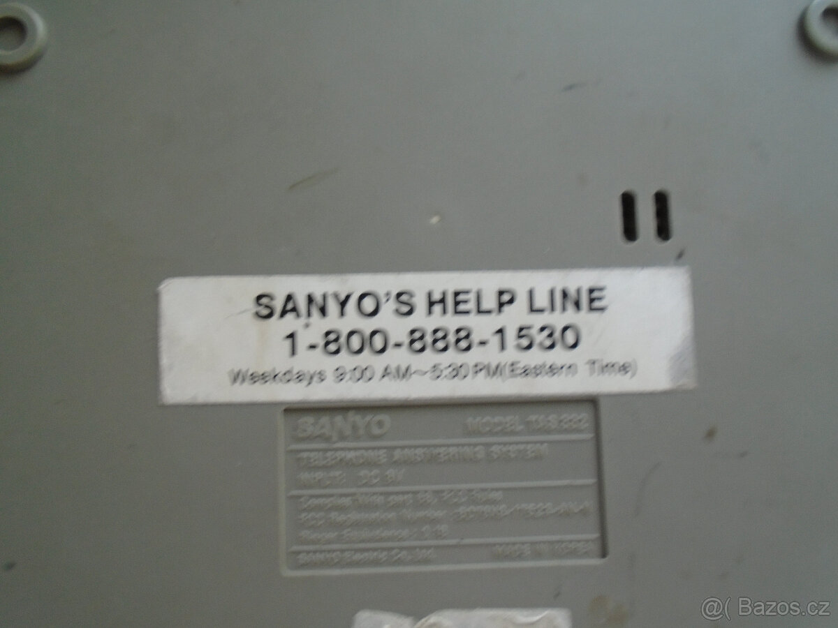 Prodám staré tranzistorové rádio,kazetový záznamník - 9