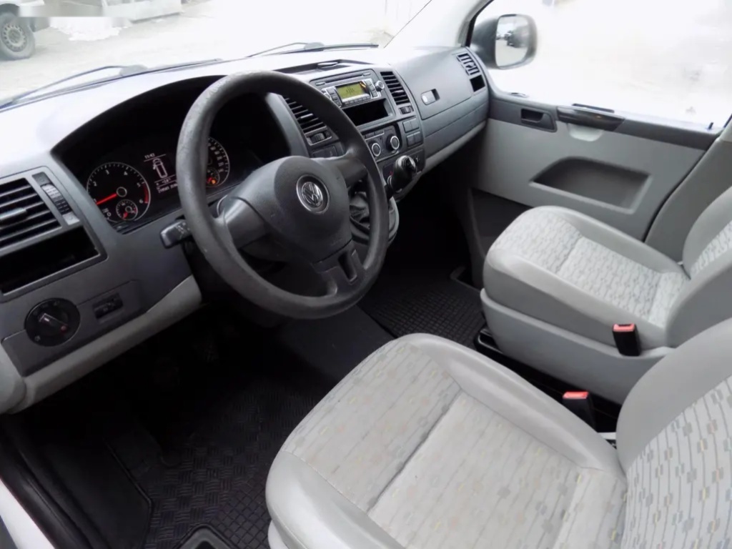 Volkswagen Transporter, 2.0 TDi - 9