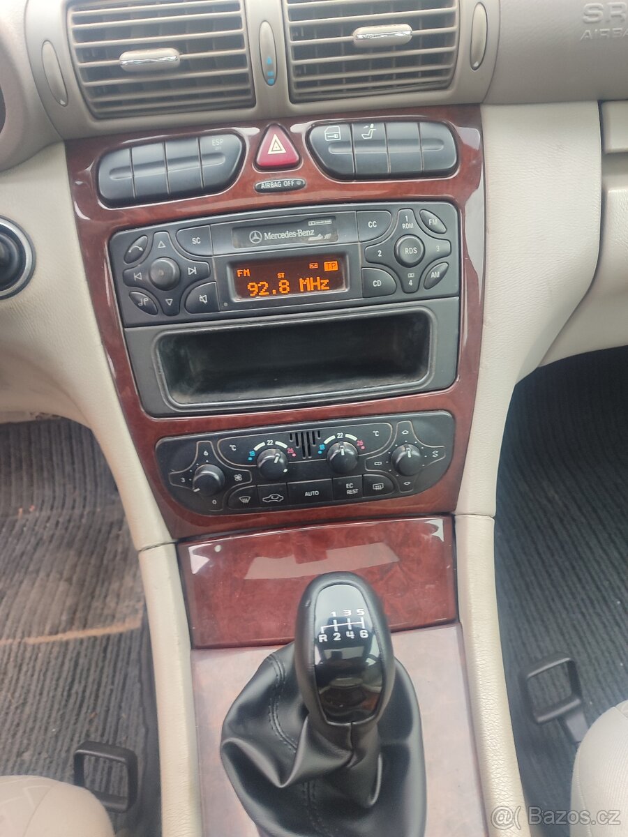 Mercedes-Benz C200K - 9