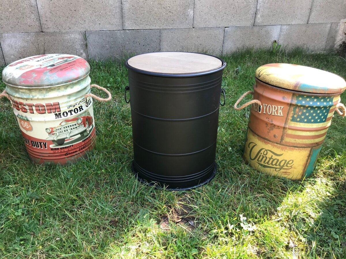 Souprava taburetů a sudu k posezení - 9