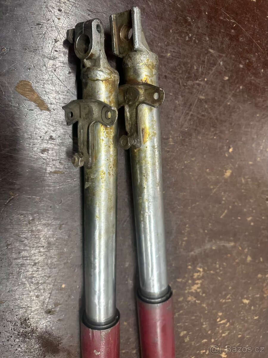 Predám prední tlumiče s krytmi JAWA 250 350 panelka ROVNÉ - 9