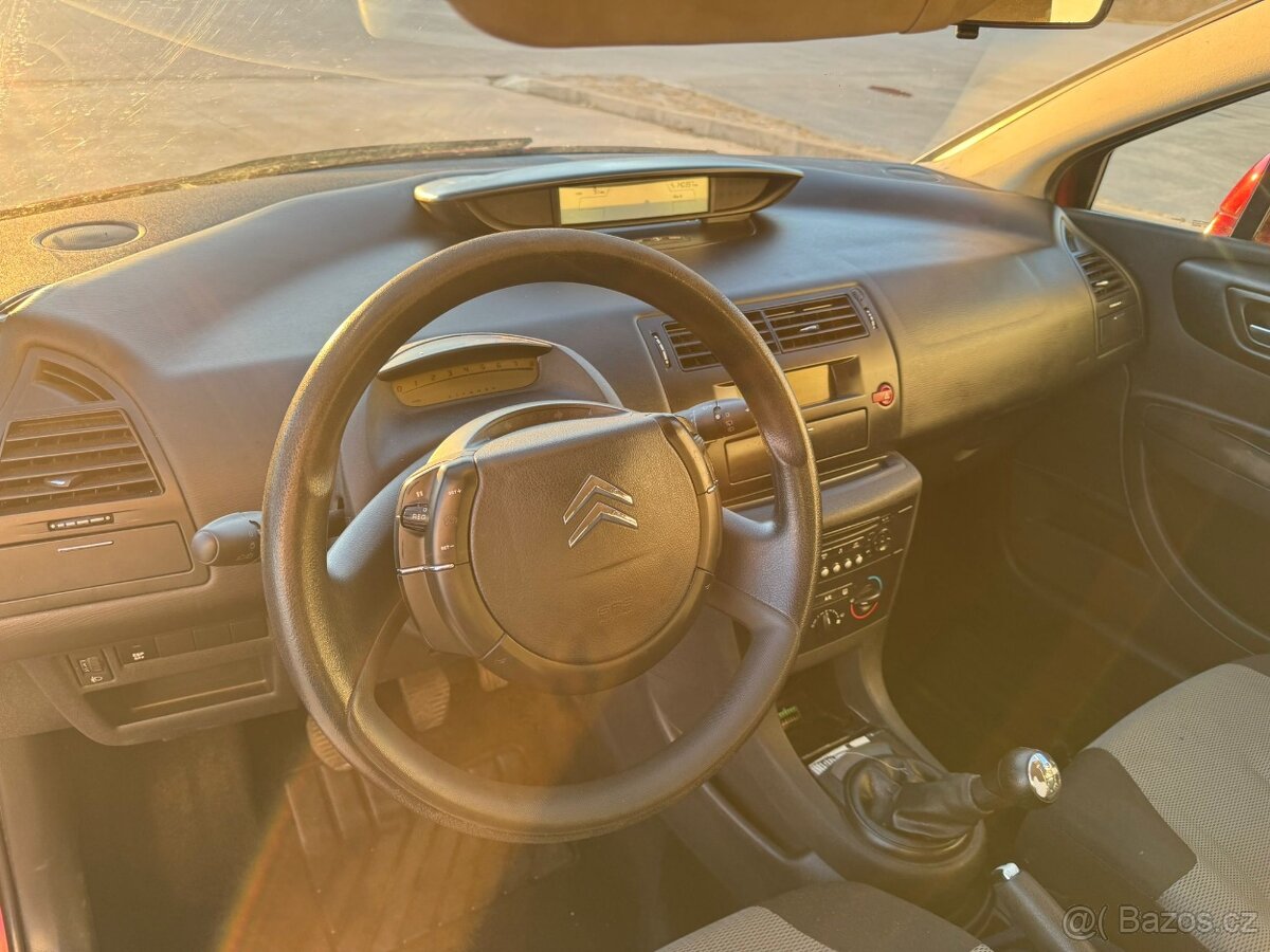 Citroen C4 1.4 r.v. 2006 Nová STK - 9