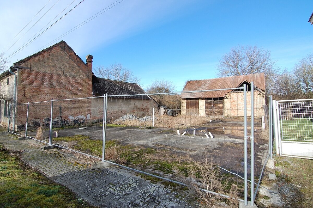 Prodám stavební pozemek - 9