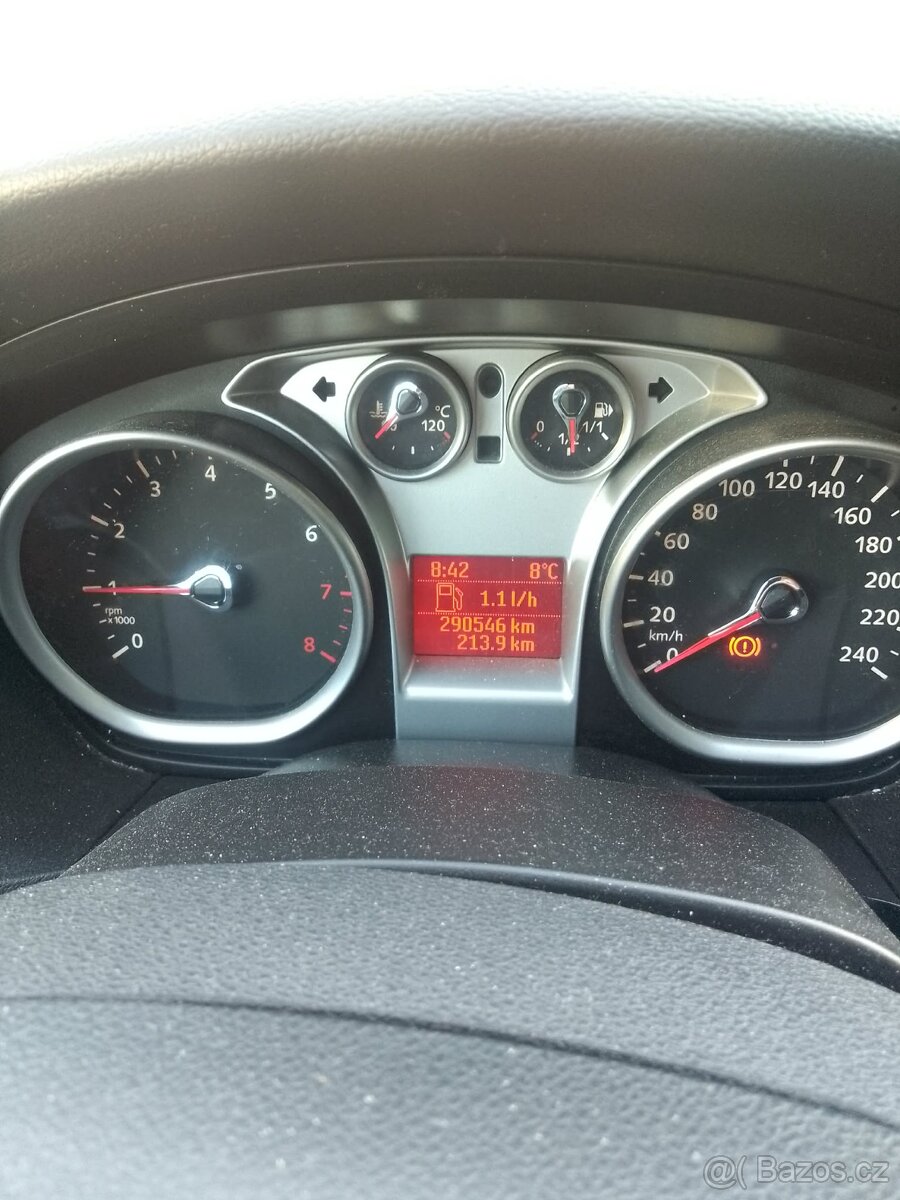 Ford Focus 1.6 benzin 2008 - 9