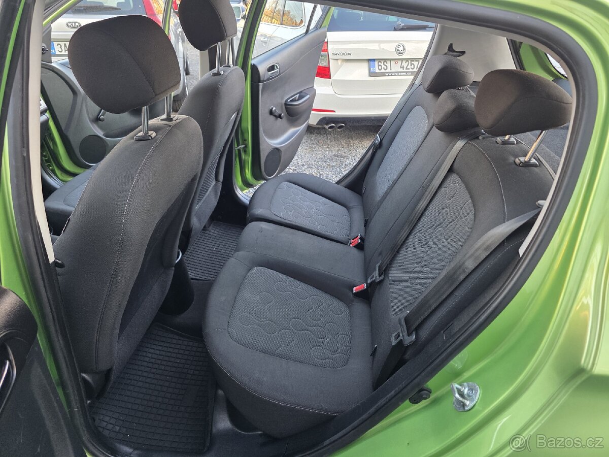 Hyundai i20 1.2 i - 9