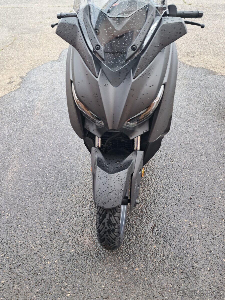 Yamaha Xmax 125 - 9