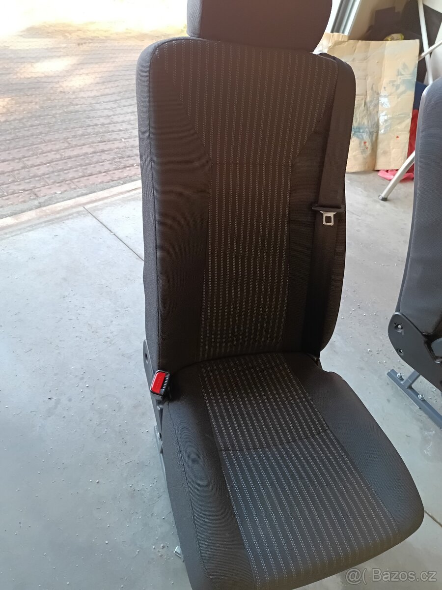 Sedačky do dodávky - 9