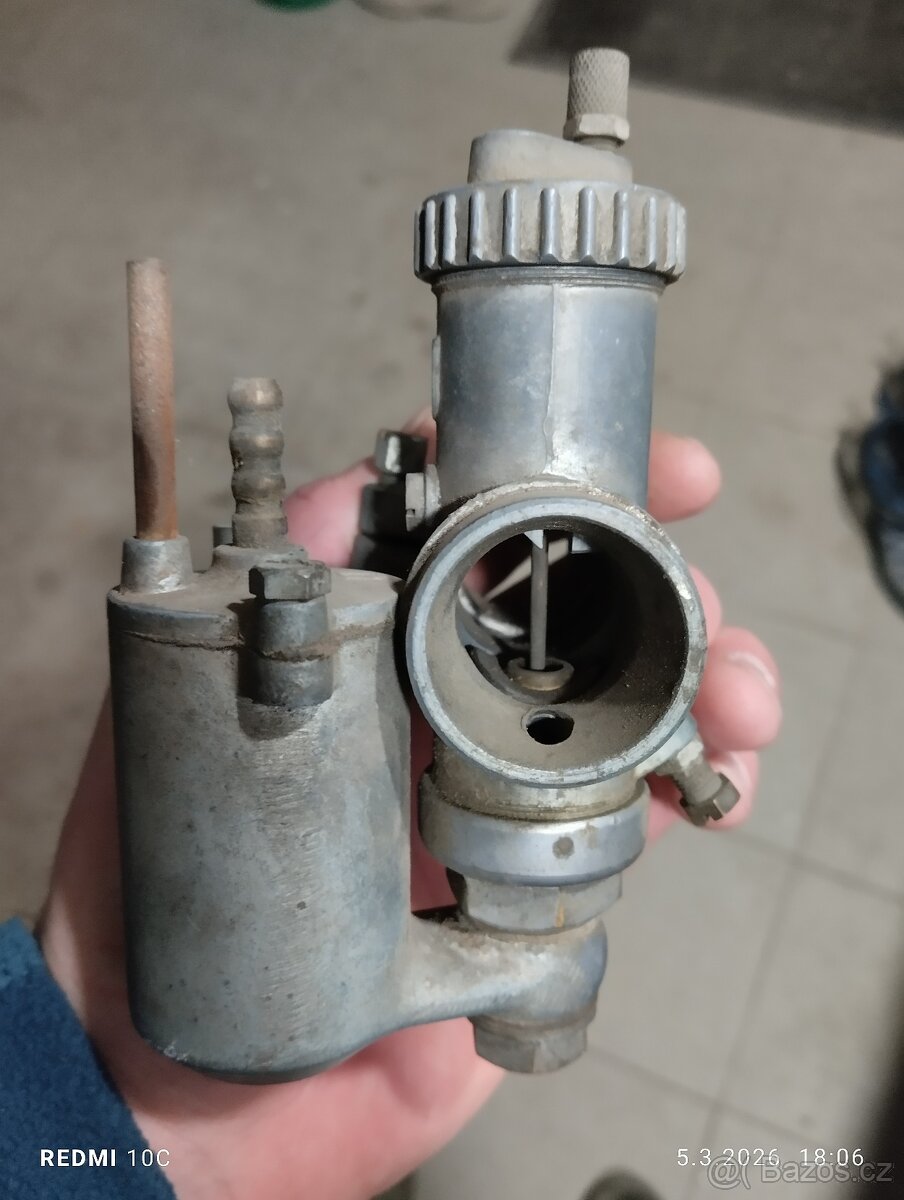 Kryt karburatoru Jawa - 9