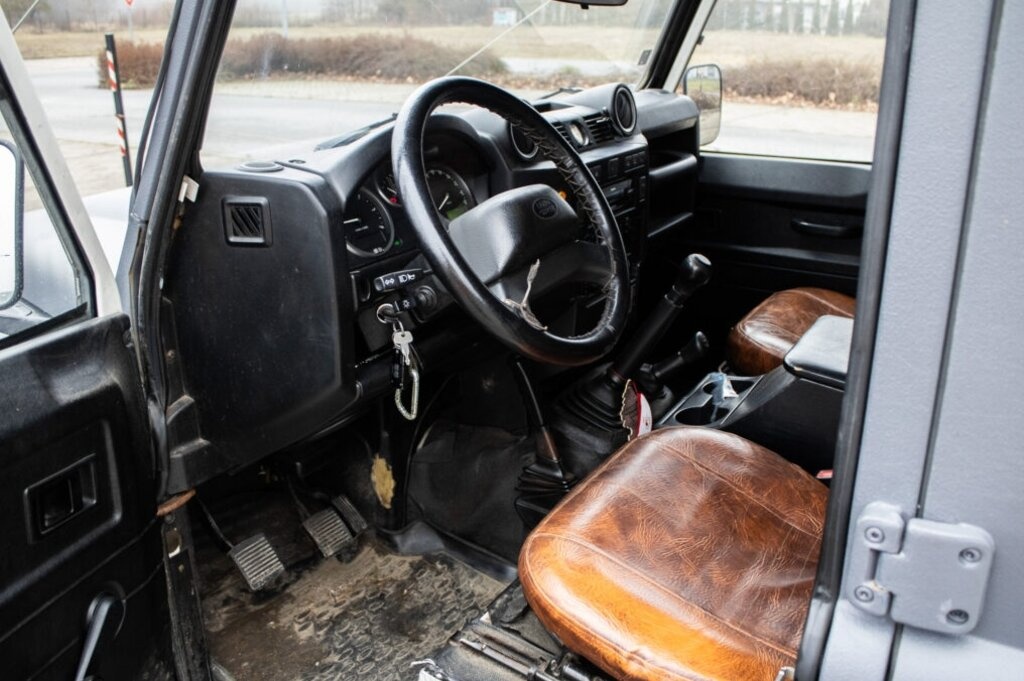 Land Rover Defender 110 SW, 90kW, (2007) - 9