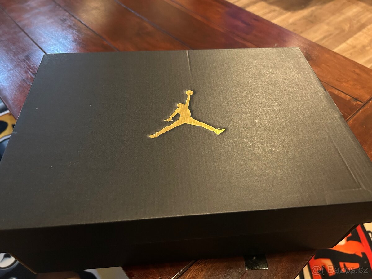 Air Jordán 1mid - 9