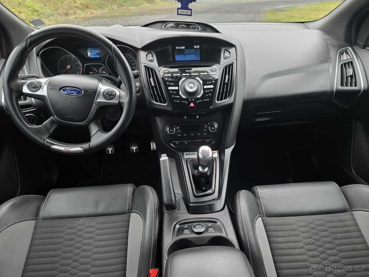 Ford Focus ST 2.0L 184kw, 88000km - 9