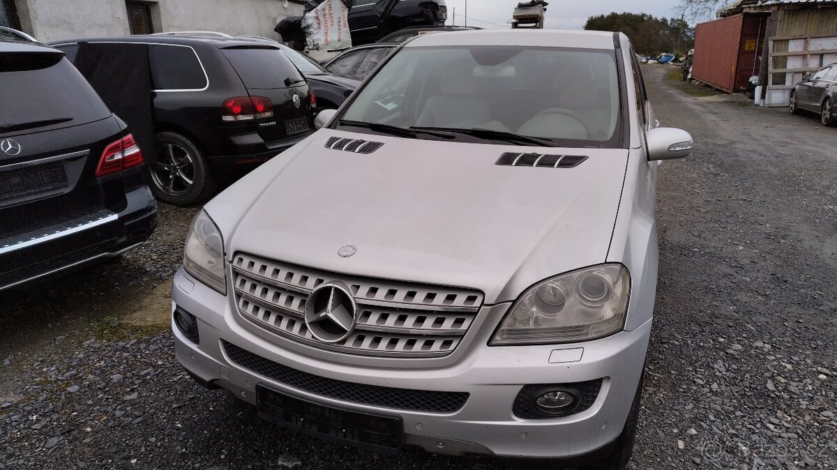 Náhradní díly na Mercedes-Benz - ML - w164 - 9