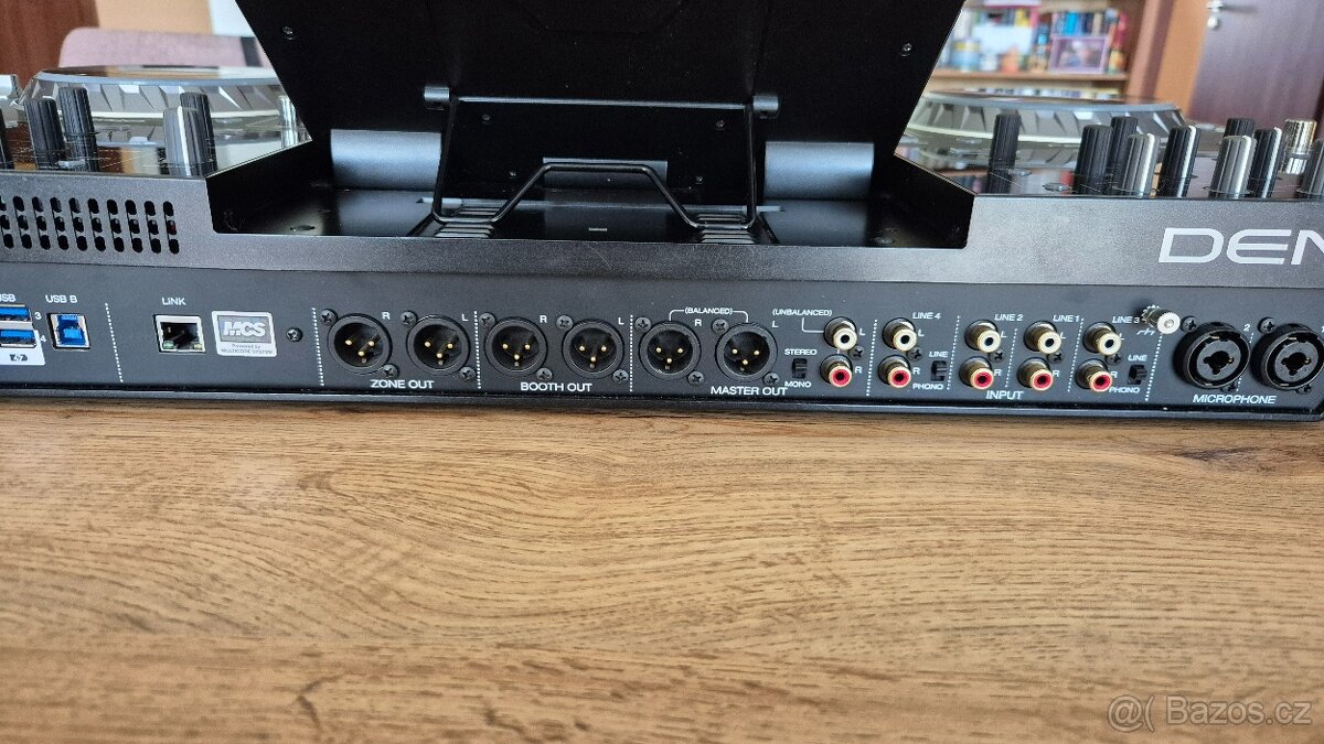 Denon DJ Prime 4 - 9