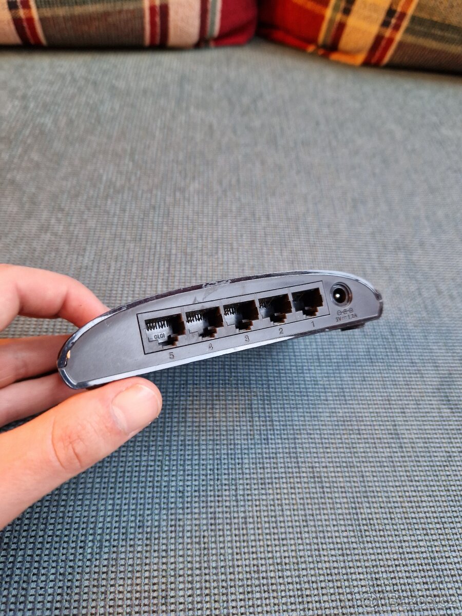 Balíček síťových prvků TP-Link a D-Link - 9