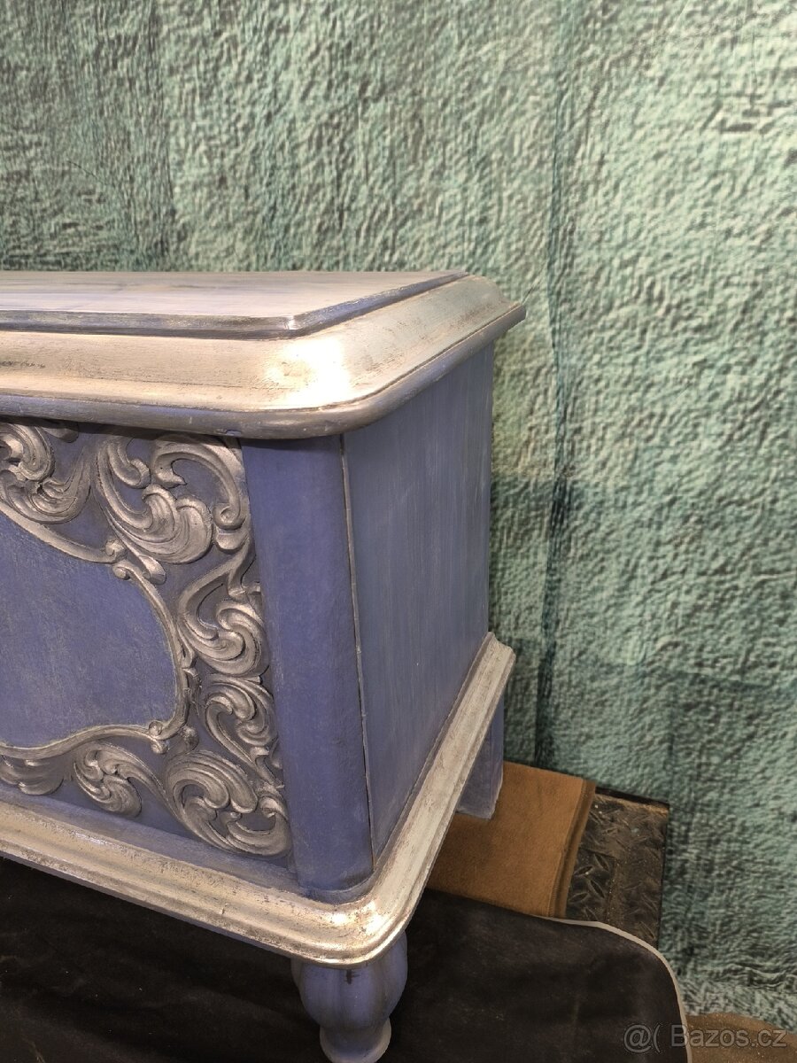 Komoda 70 let stará - 9