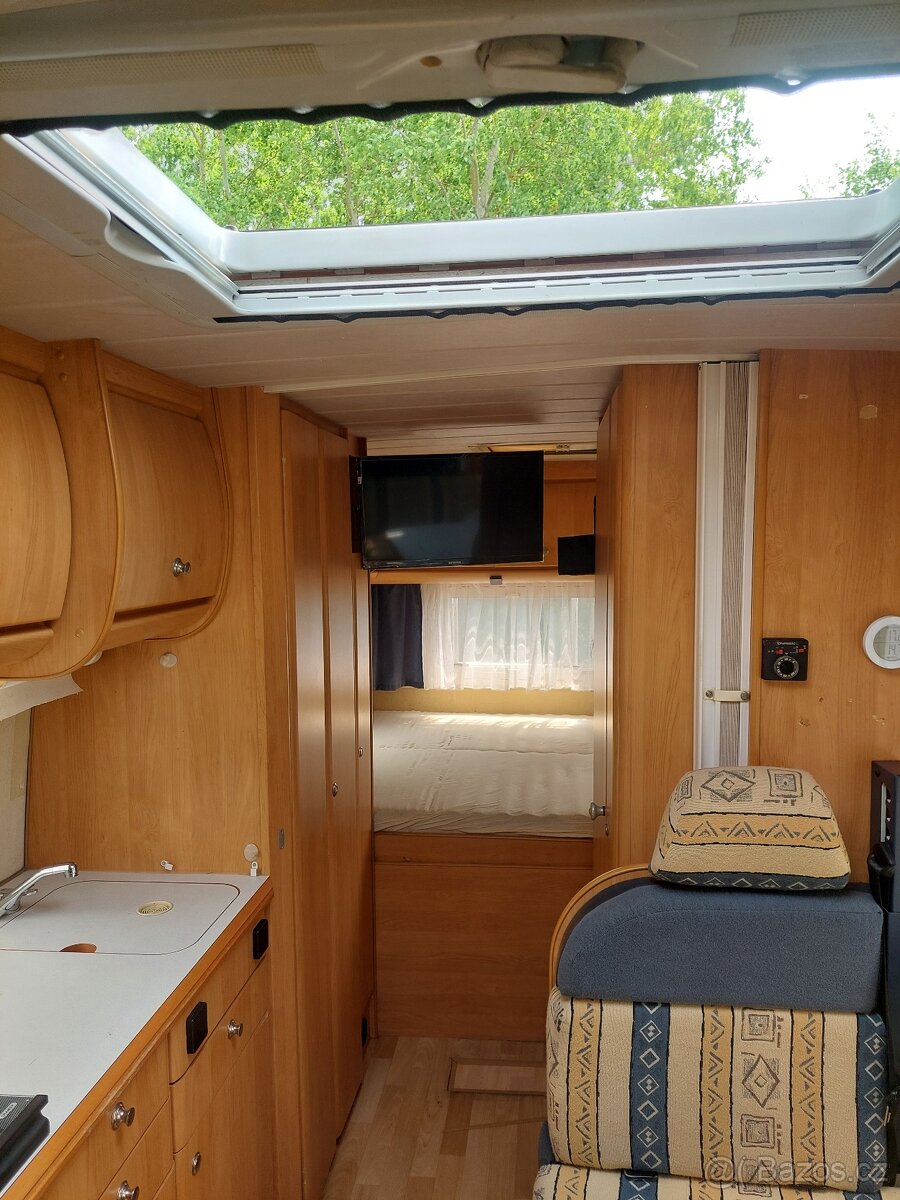 Obytný vůz HOBBY 600D/650 MAXI FSE r.v. 2000 - 9