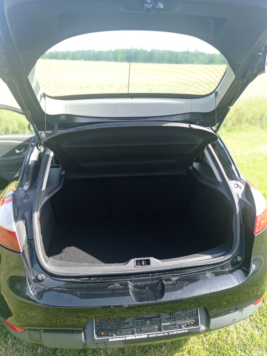 Renault MEGANE III 1,6 - 9