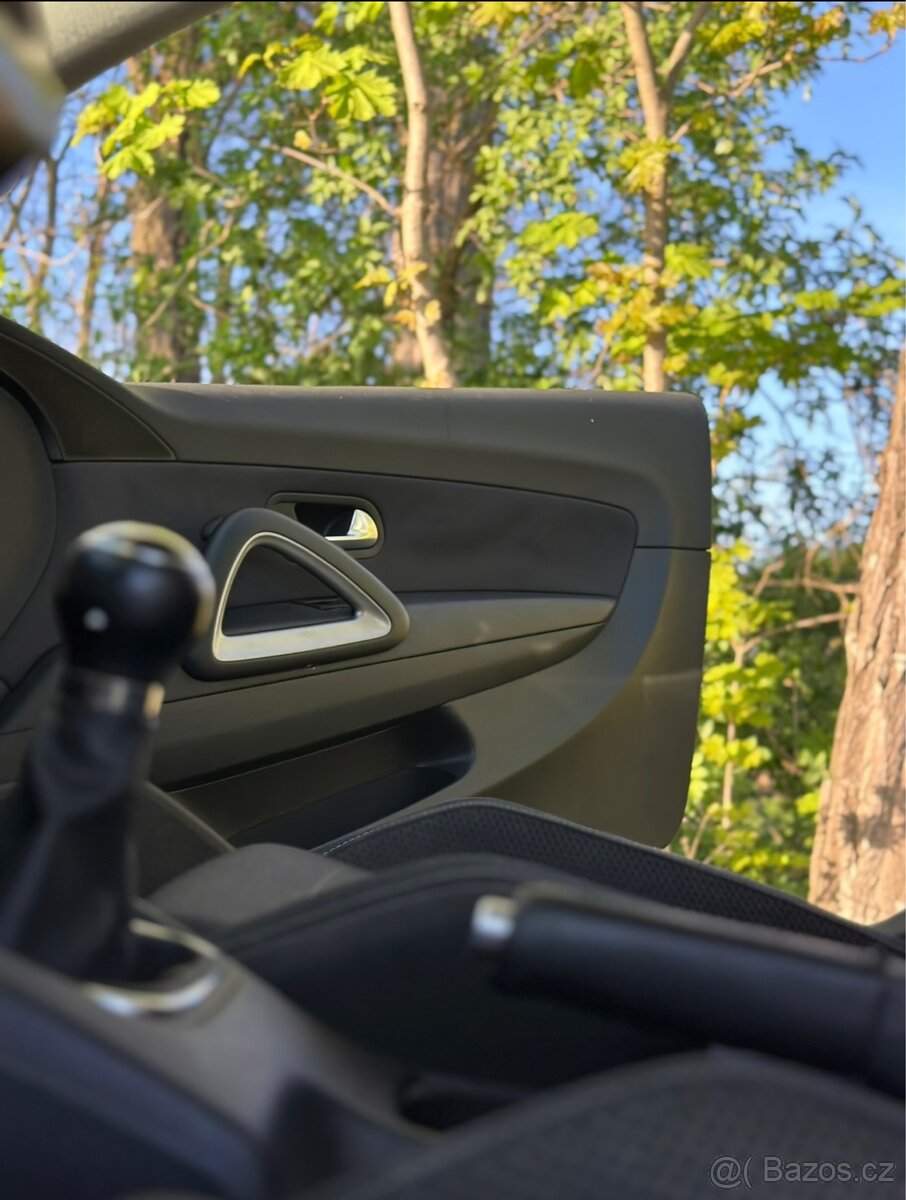 Volkswagen Scirocco III - 9