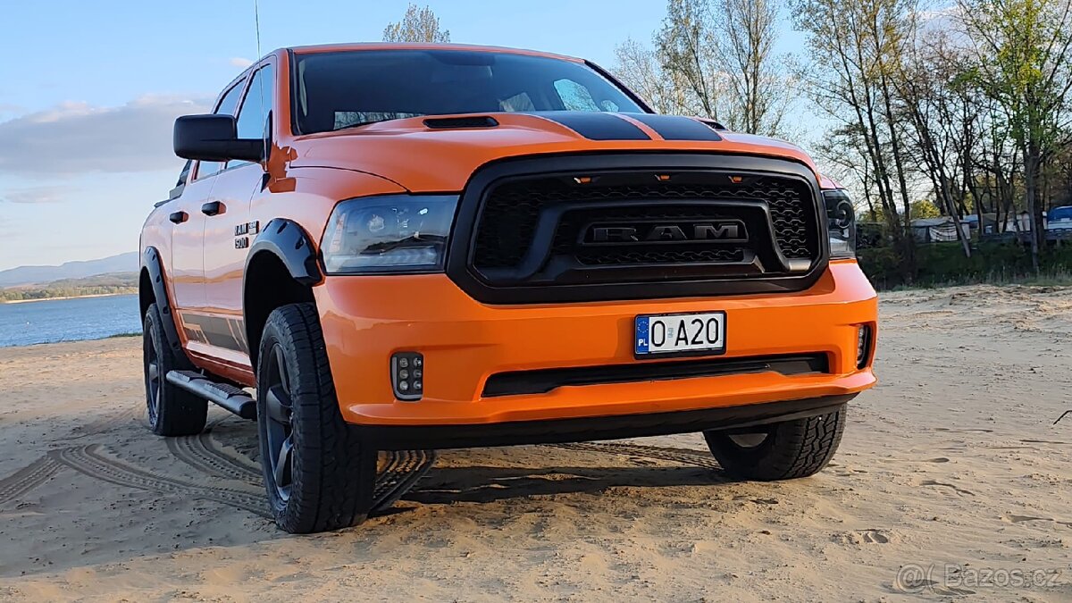 Dodga Ram 1500 5.7 4×4 - 9