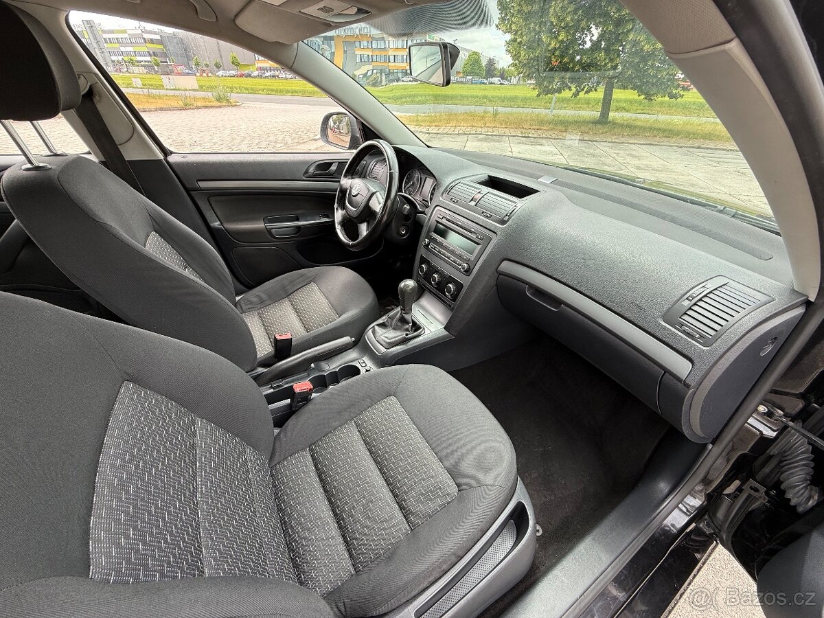Škoda Octavia 2 combi - Facelift - 1.6tdi 77kW - 2012 - 9