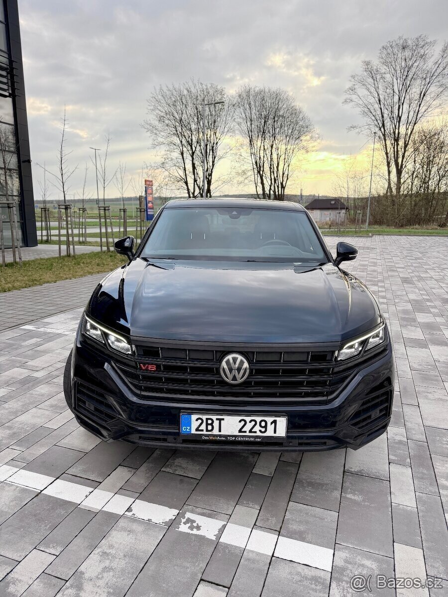 VW Touareg 4.0 TDI V8 - 9