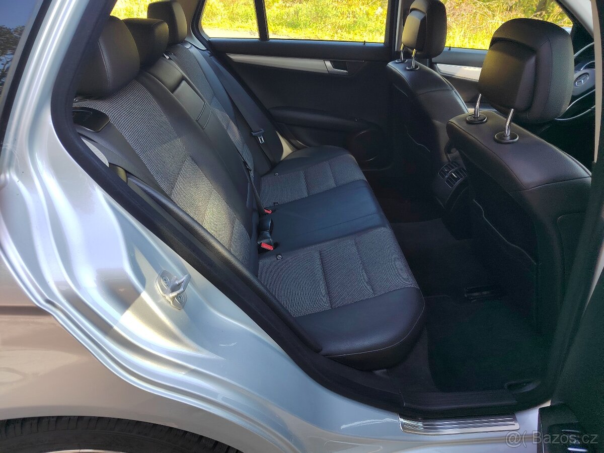 Prodám Mercedes Benz C220 CDI 125 Kw S Vadou Motoru - 9