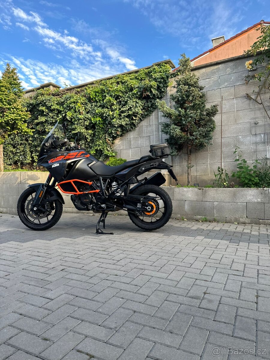 KTM 1290 SUPER ADVENTURE S 2018 - 9