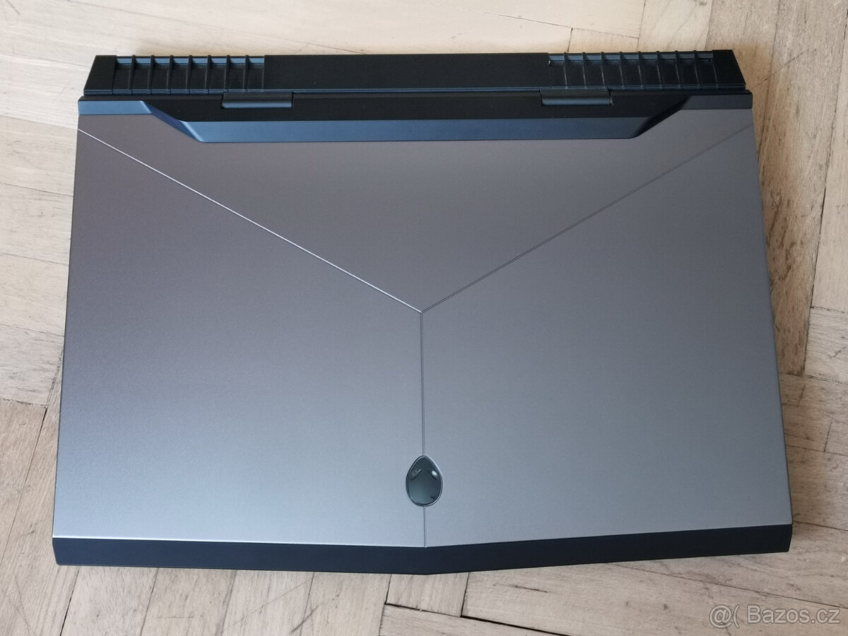 DELL Alienware 17 R4 herní 4K UHD LCD/i7/32G/2TB SSD/GF1080 - 9