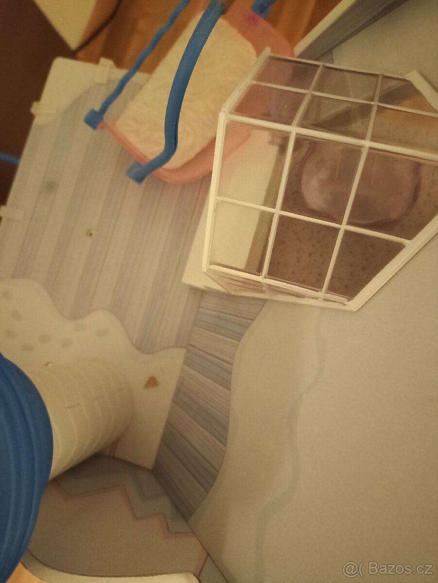 LOL Surprise Winter disco - horská chata - 9