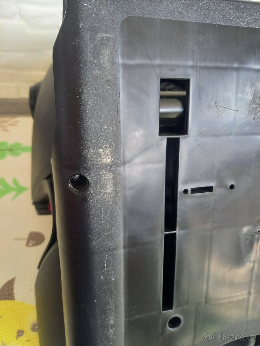 Britax ADVANSAFIX IV R - 9