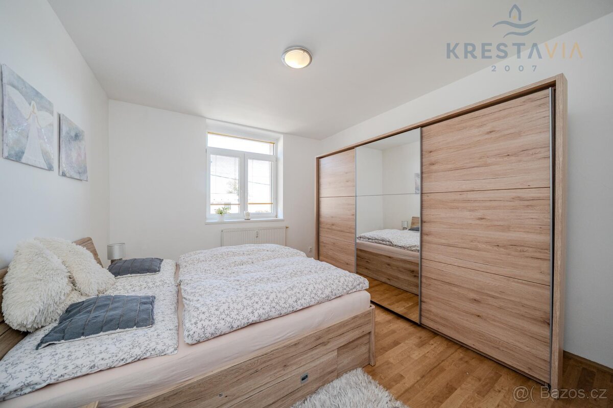 Prodej bytového domu po rekonstrukci v Ostravě 4x2+kk, tera - 9