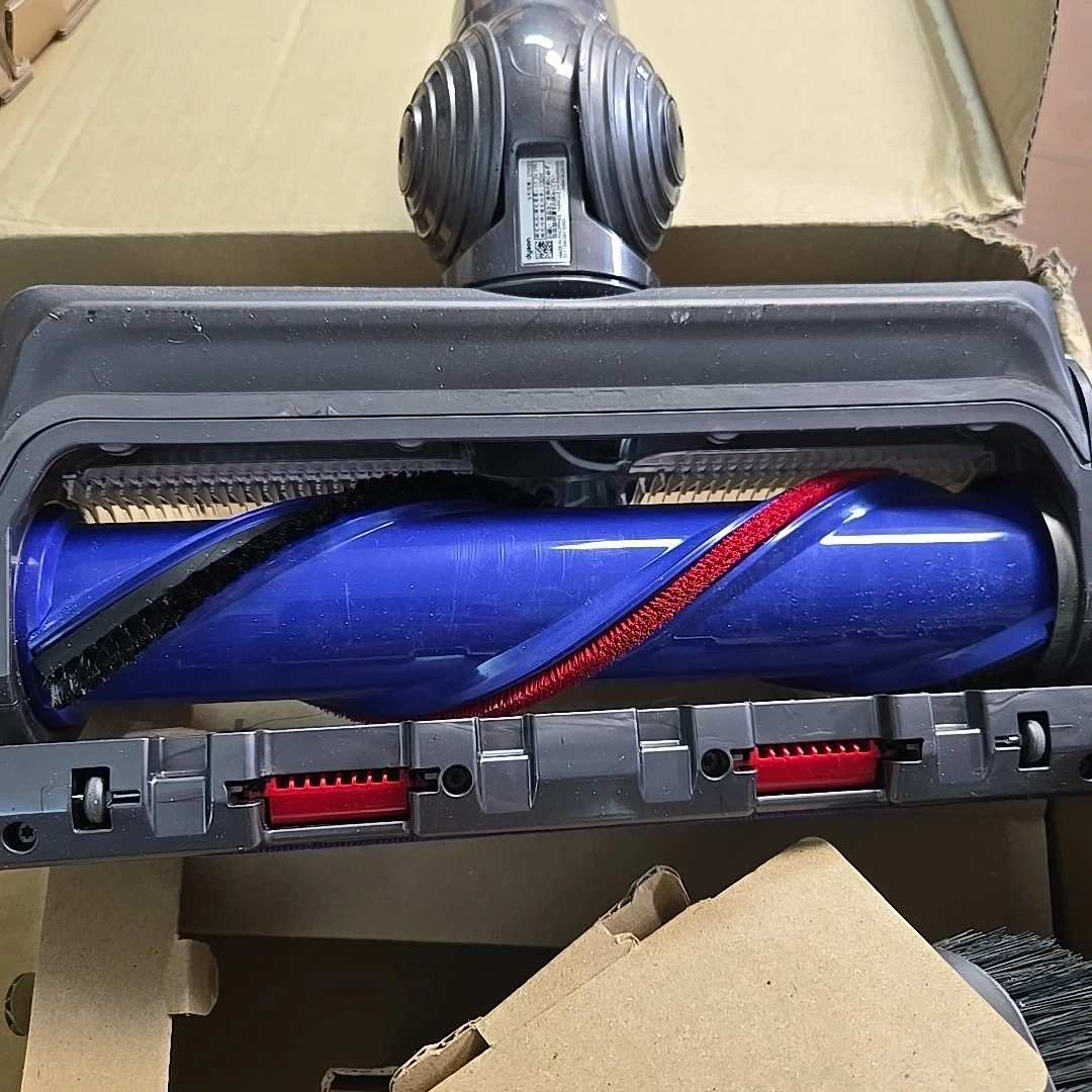 Prodám Dyson V15 Detect - 9